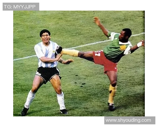 足球明星的女友兼女主持人如何在聚光灯下平衡事业与爱情生活 足球明星的女友兼女主持人如何在聚光灯下平衡事业与爱情生活