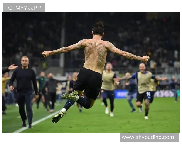 足球明星脖子背后纹身揭秘个性与信念的艺术表达 足球明星脖子背后纹身揭秘个性与信念的艺术表达